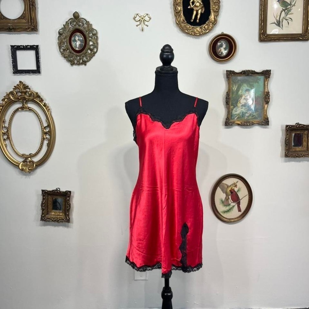 Vintage Y2K Victoria's Secret Red Satin Lace Trim Slip Dress lingerie – Size L